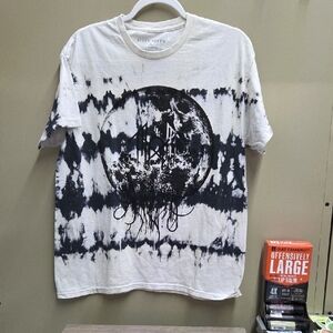 Black and White Graphic Men's Shirt